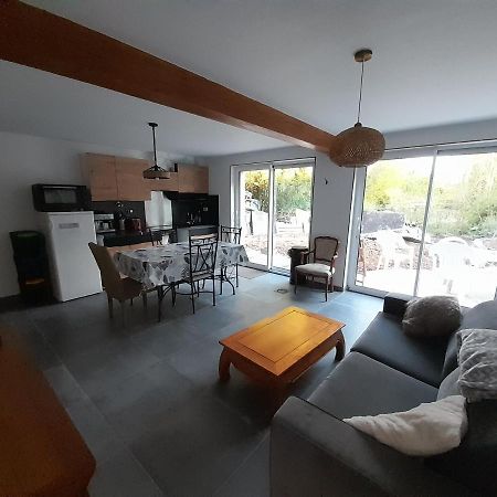 Appartement Sur Jardin Au Calme A Pernes 1 Chambre Luaran gambar